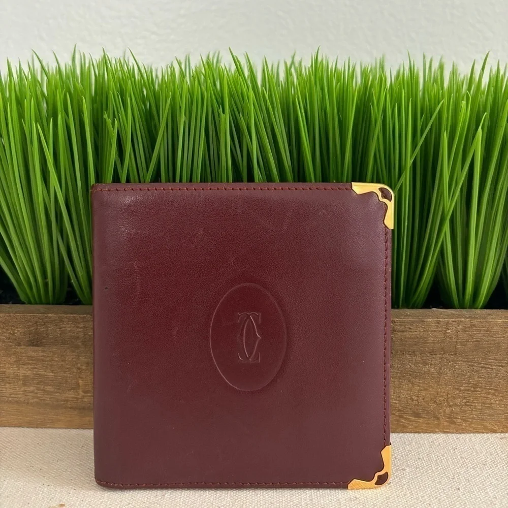 Cartier Vintage Burgandy Lambskin Leather Compact Wallet